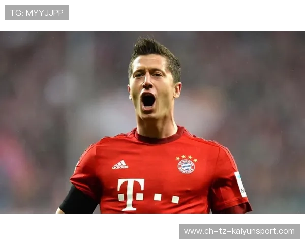 迪亚比在边路完成连续突破后底线横传 迪亚比在边路完成连续突破后底线横传